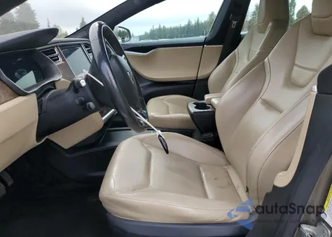 2016 Tesla Model S z USA, uszkodzony, nr VIN 5YJSA1E23GF144269